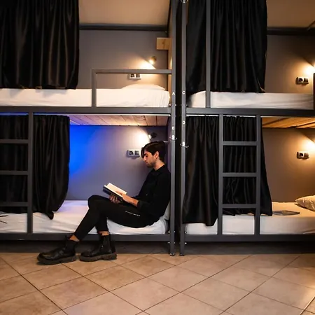 Hostel Bedway