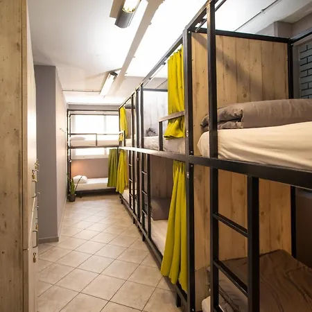 Hostel Bedway
